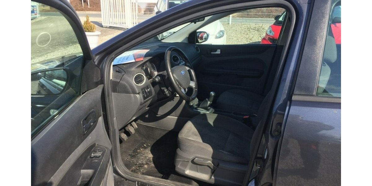 Ford Focus Trend,Klima,Temp.Tüv 02/28! 370.000 km 1.800 &euro; Himmelkron 95502