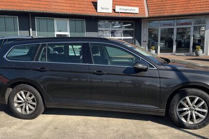VW Passat Variant 111.000 km 19.490 &euro; Aland OT Vielbaum 39615