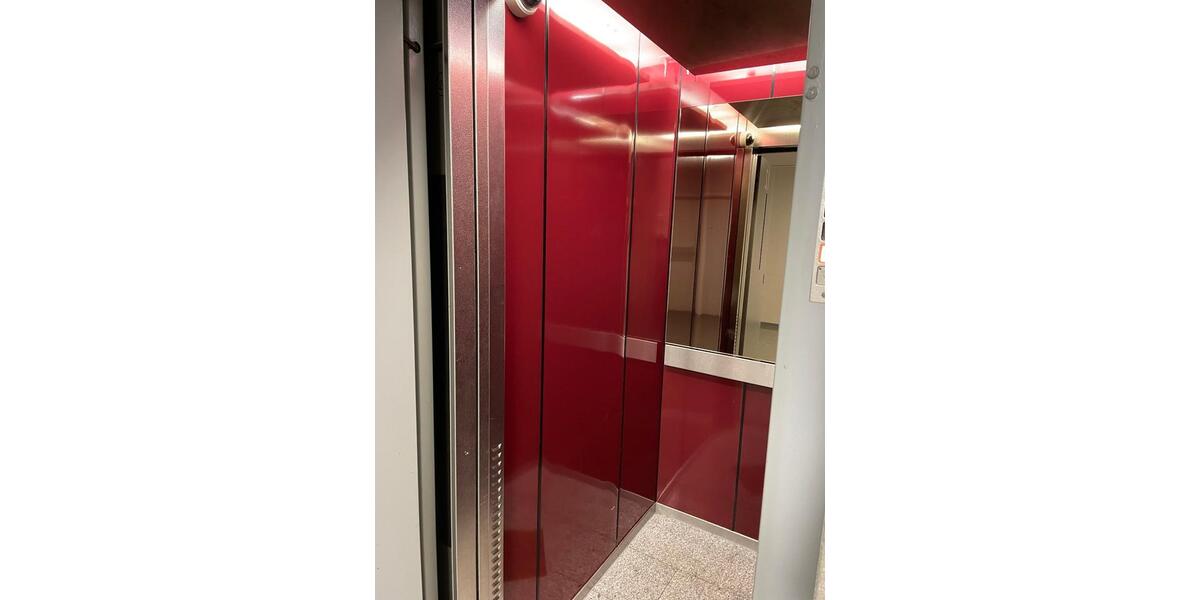 Etagenwohnung Waldkirch - 3 Zimmer, 84 m&sup2;, 1.100&euro; | Angebot:26267584