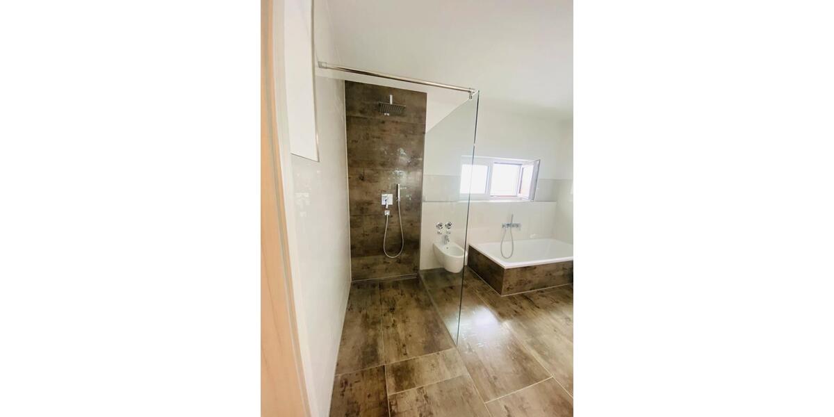Einfamilienhaus Künzelsau - 3 Zimmer, 127 m&sup2;, 1.950&euro; | Angebot:24864803