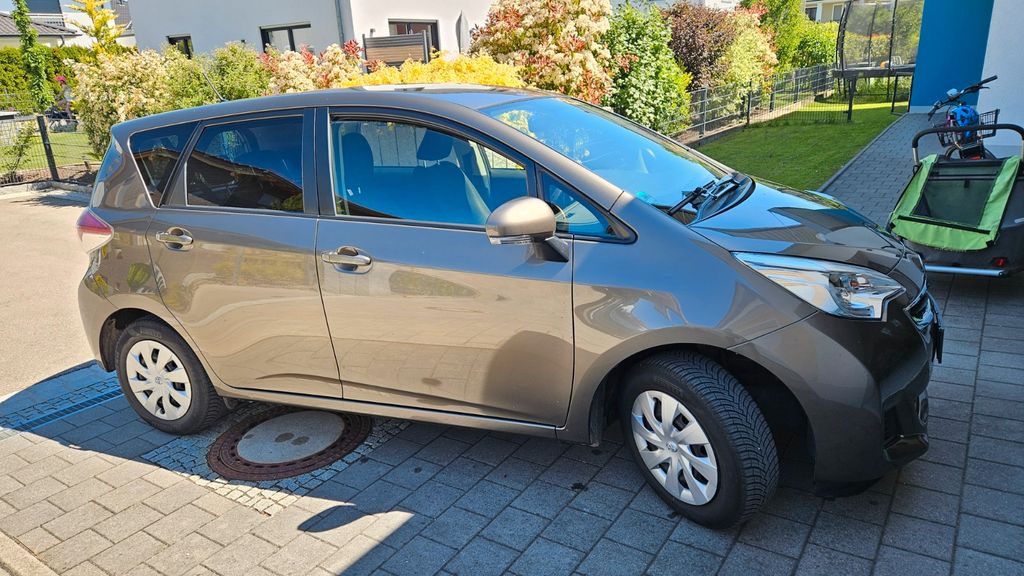 Toyota Verso-S 141.000 km 6.900 &euro; Schwabmünchen 86830