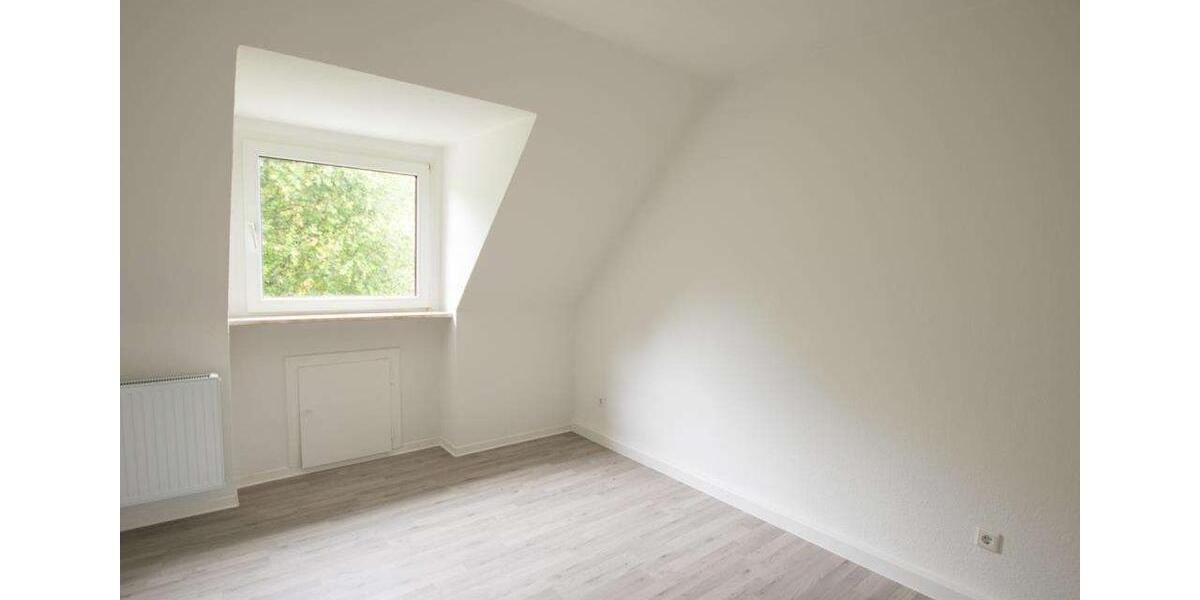 Dachgeschoßwohnung Bestwig - 1 Zimmer, 38 m&sup2;, 230&euro; | Angebot:26287800