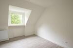 Dachgeschoßwohnung Bestwig - 1 Zimmer, 38 m&sup2;, 230&euro; | Angebot:26287800