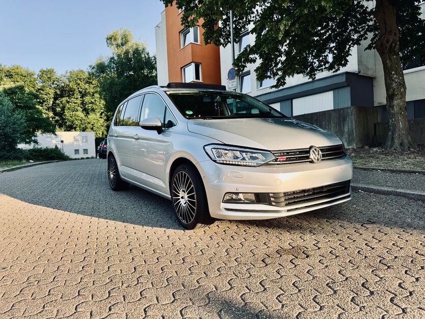 VW Touran 250.000 km 13.700 € Bochum 44801