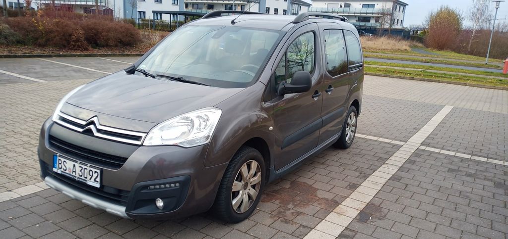 Citroen Berlingo 83.500 km 11.500 &euro; Braunschweig 38116