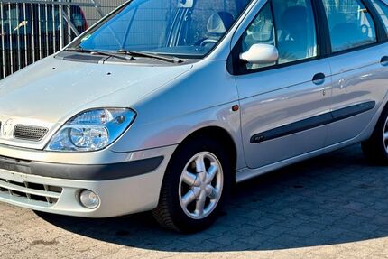 Renault Scenic 198.011 km 999 &euro; Blankenfelde-Mahlow 15827