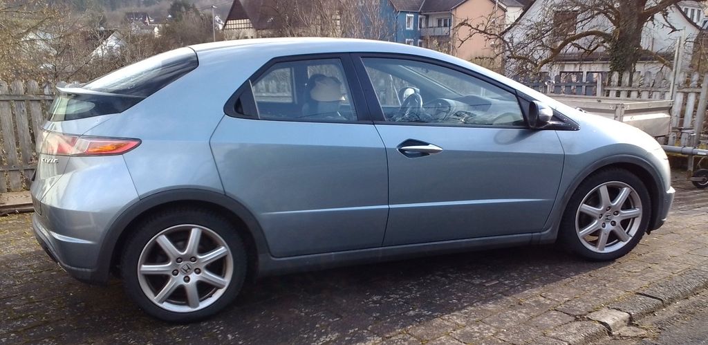 Honda Civic 84.000 km 7.500 &euro; Berglangenbach 55776