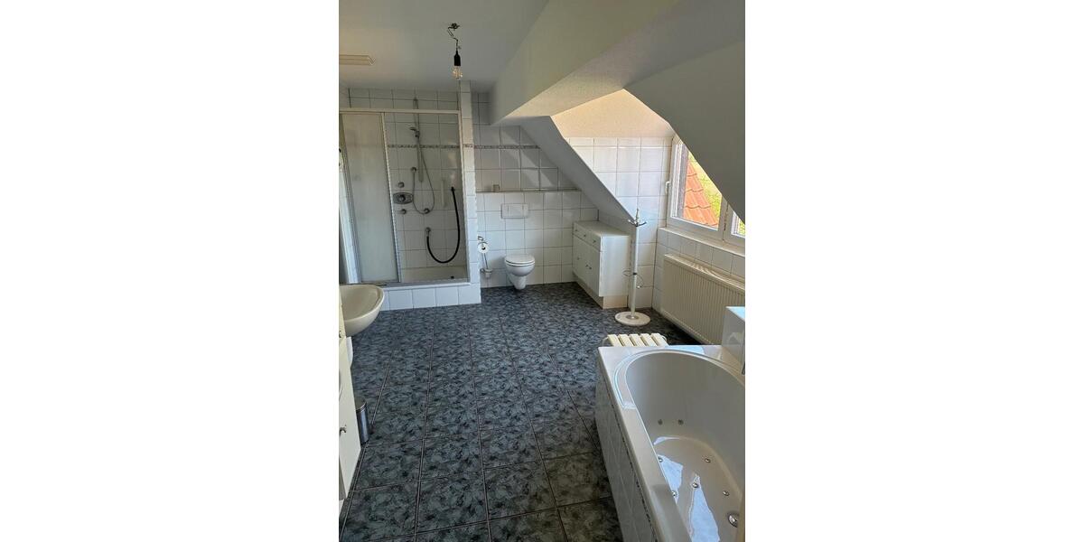 Doppelhaushälfte Quakenbrück - 7 Zimmer, 195 m&sup2;, 1.400&euro; | Angebot:26335855