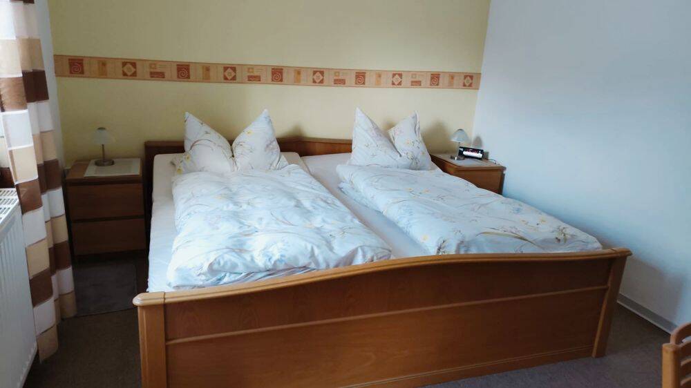 Reihenmittelhaus Bielefeld / Gellershagen Innenstadt - 4 Zimmer, 120 m&sup2;, 1.200&euro; | Angebot:26825085