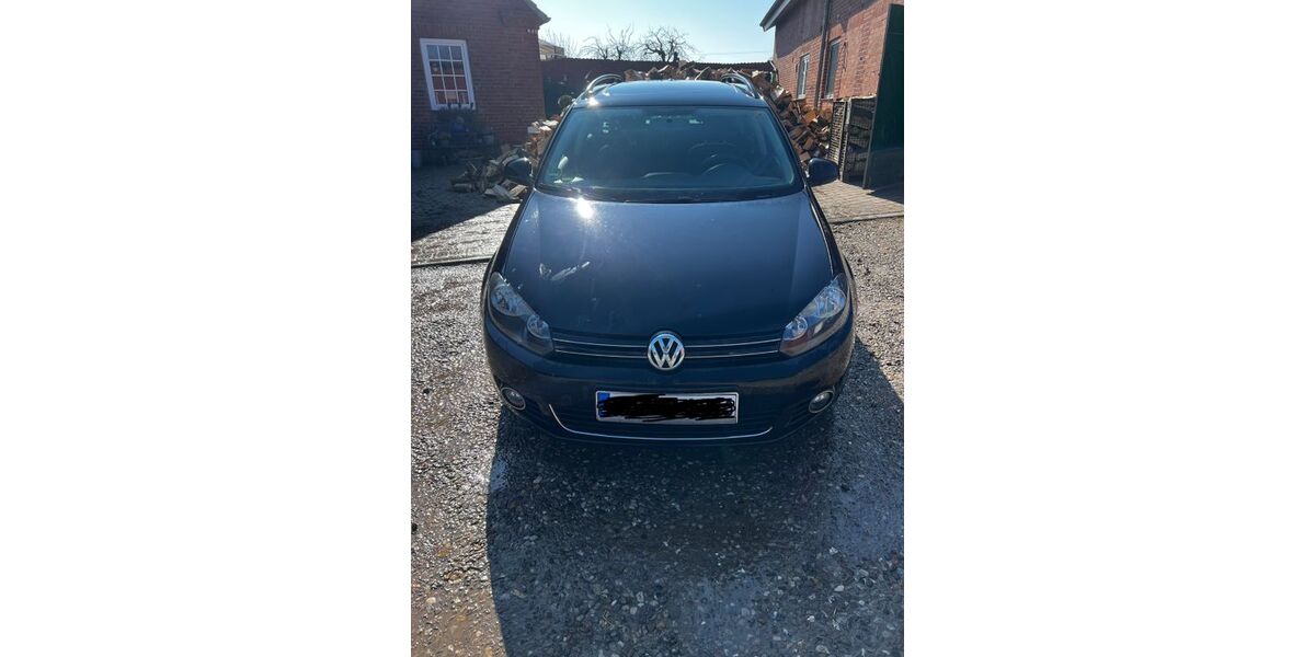 VW Golf 281.000 km 4.990 &euro; Ahrensbök 23623