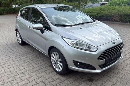 Ford Fiesta 143.645 km 4.999 &euro; Krefeld 47809