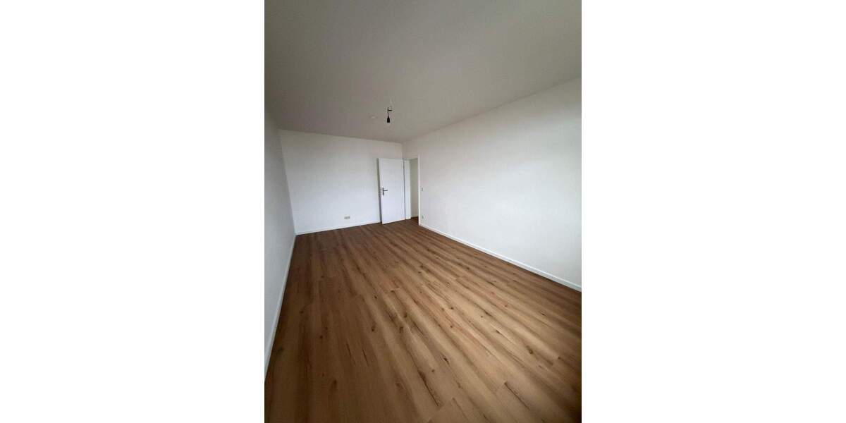 Etagenwohnung Fürth Südstadt - 3 Zimmer, 78 m&sup2;, 975&euro; | Angebot:25357152