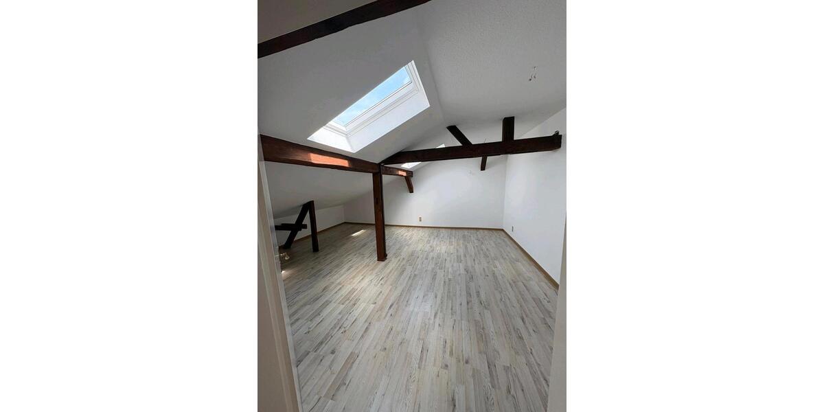 Dachgeschoßwohnung Mühlhausen (Thüringen) - 2 Zimmer, 60 m&sup2;, 285&euro; | Angebot:26304971