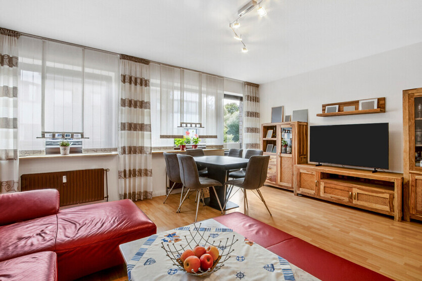 Delmenhorst - Stickgras 2.-Zi.- HochparterreWohnung mit Garage und Balkon