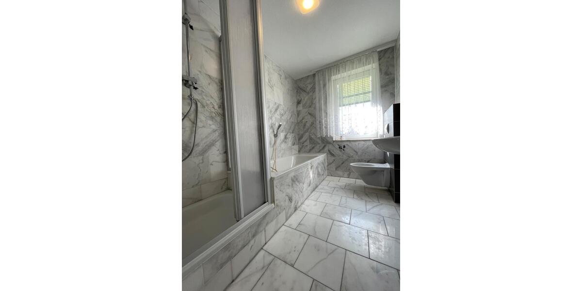 Etagenwohnung Nordhausen - 3 Zimmer, 78 m&sup2;, 695&euro; | Angebot:26384243