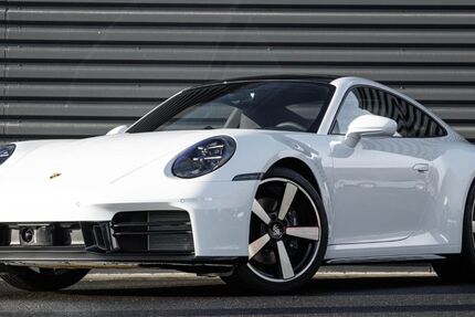 Porsche 992 9.900 km 147.890 € Estenfeld 97230
