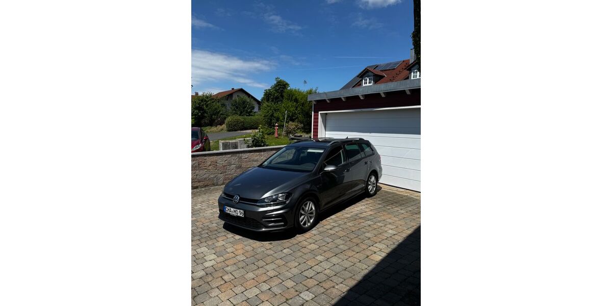 VW Golf 104.400 km 19.100 &euro; Cham 93413