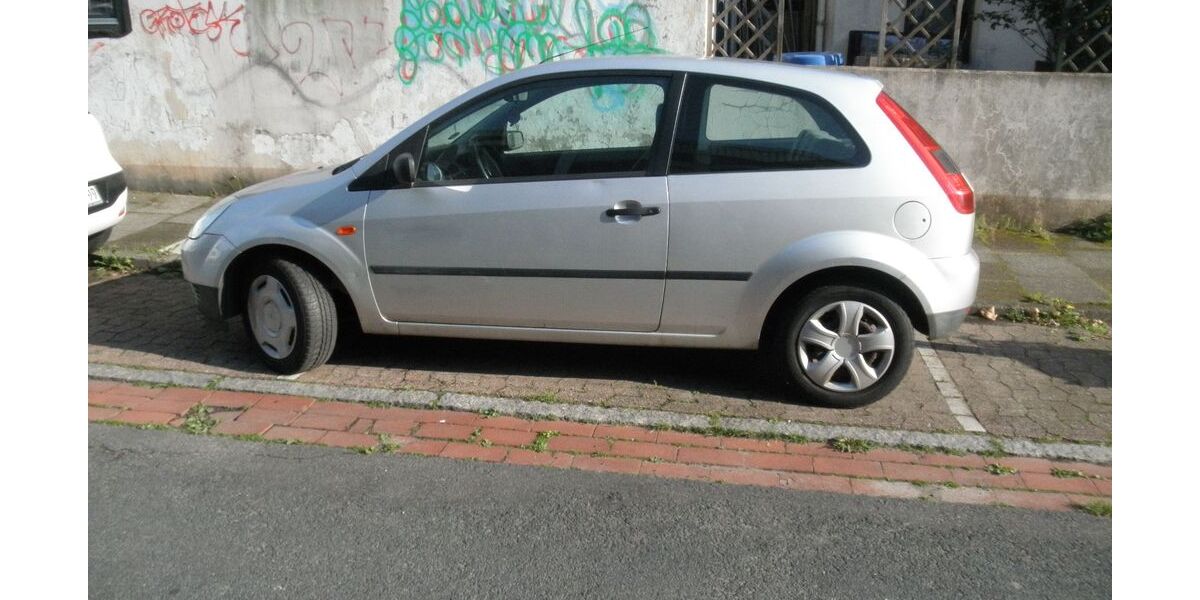 Ford Fiesta 175.000 km 1.400 &euro; Bremen 28207