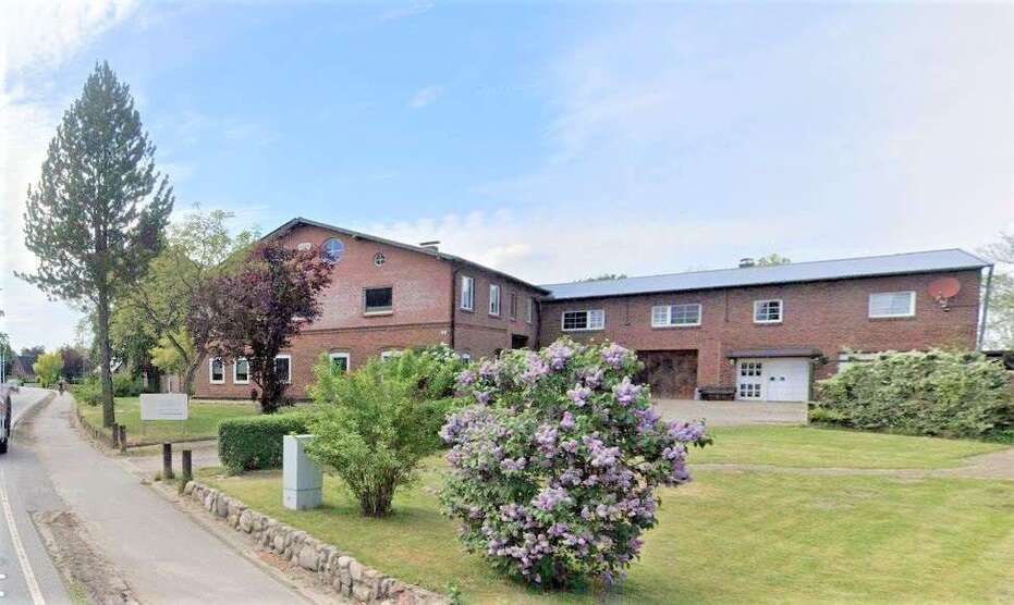 Haus zum Kaufen in Westermoor 849.000 € 745 m²