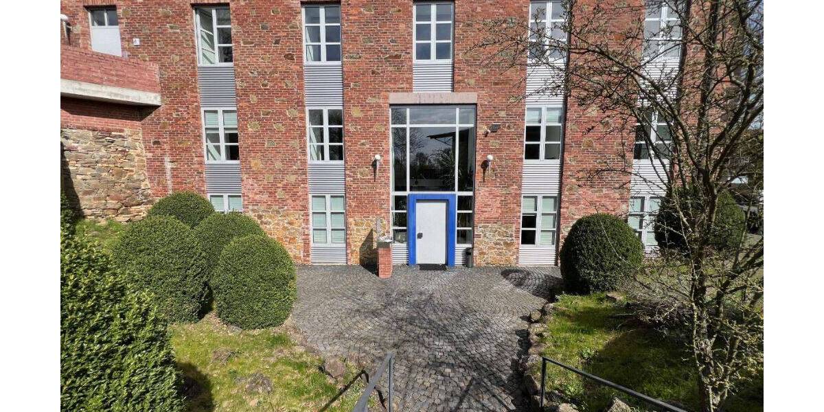 Wohnen und Arbeiten in einem - außergewöhnliche Denkmalschutzfläche sucht kreativen Nutzer 8 zimmer