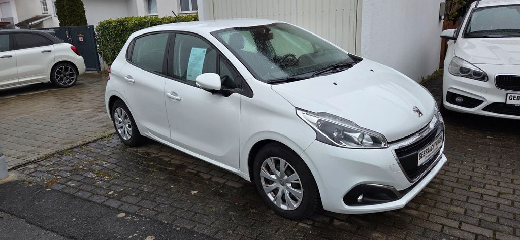 Peugeot 208 83.000 km 6.989 &euro; Tübingen-Bühl 72072