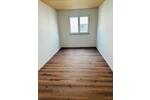 Etagenwohnung Langquaid - 5 Zimmer, 128 m&sup2;, 1.355&euro; | Angebot:24770150
