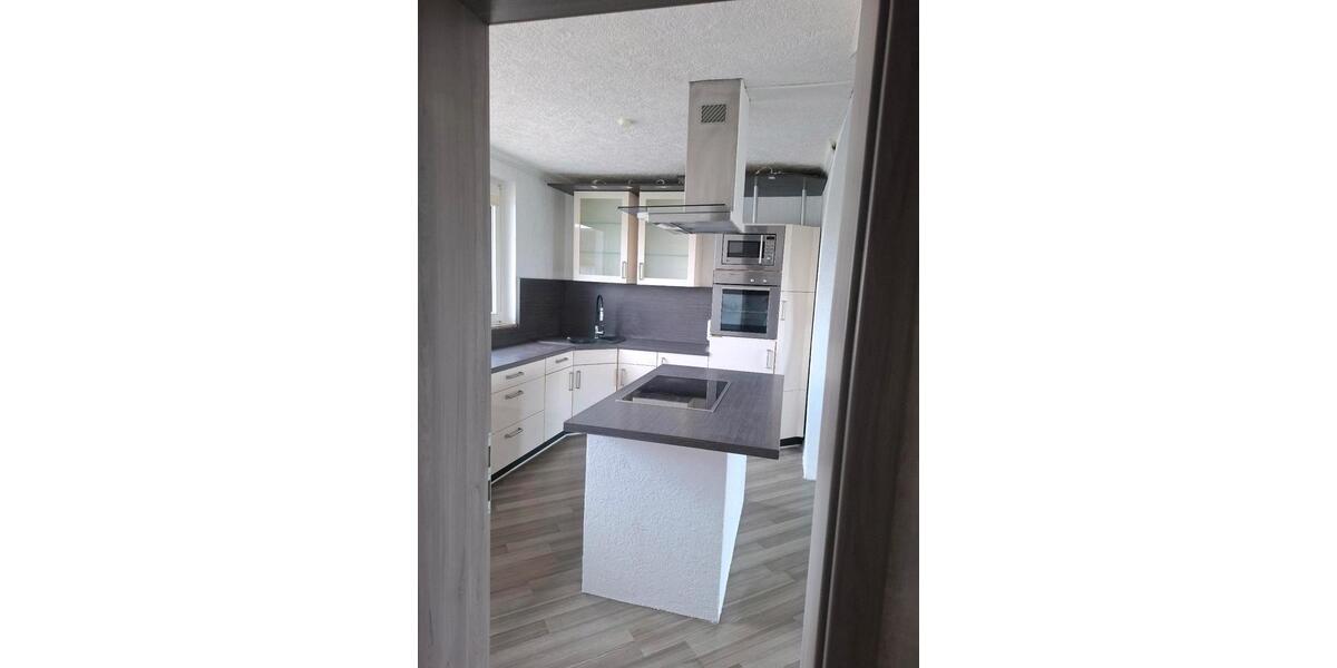Etagenwohnung Hameln Kernstadt - 4 Zimmer, 96 m&sup2;, 150.000&euro; | Angebot:27029102
