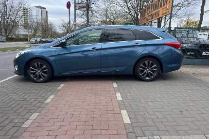 Hyundai i40 155.000 km 9.690 &euro; Berlin 12353