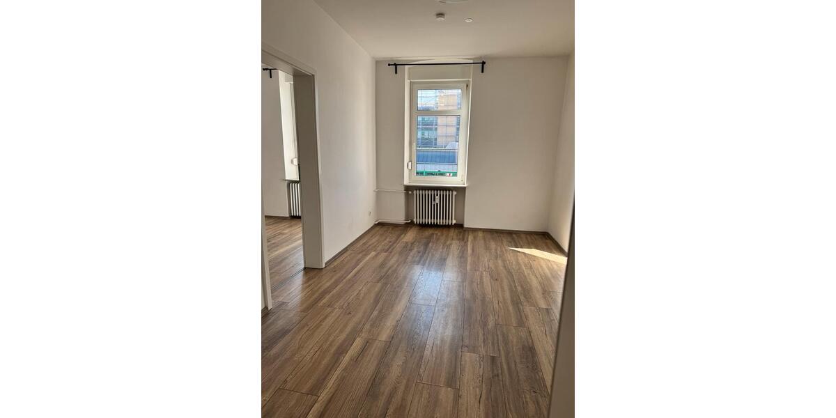 Etagenwohnung Kaiserslautern Bahnheim - 5 Zimmer, 105 m&sup2;, 1.000&euro; | Angebot:25403501