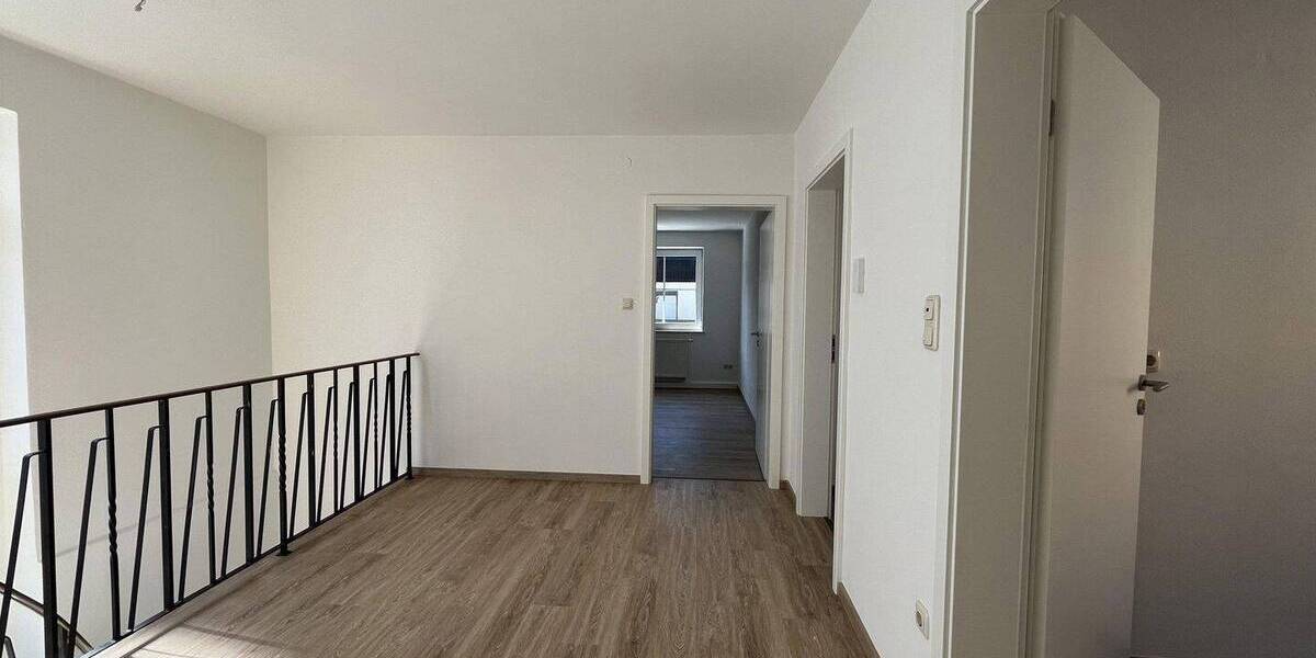 Mehrfamilienhaus, Wohnhaus Eggenfelden - 7 Zimmer, 245 m&sup2;, 650.000&euro; | Angebot:26306511