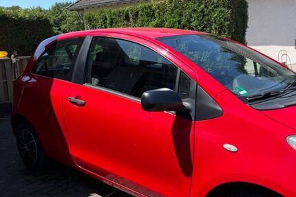 Toyota Yaris 146.000 km 2.400 &euro; Michelbach 57610