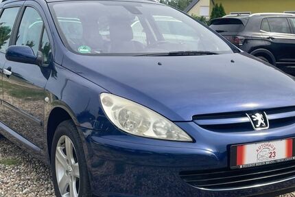 Peugeot 307 118.000 km 2.799 € Trebbin 14959