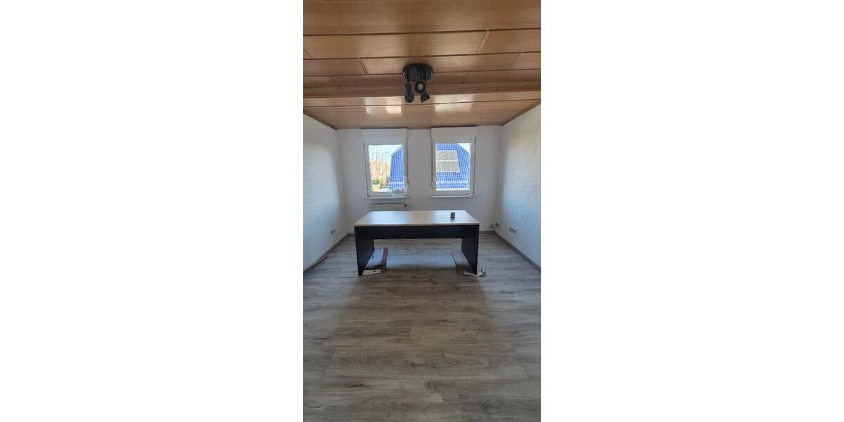 Etagenwohnung Königsbach-Stein Stein - 4 Zimmer, 120 m&sup2;, 1.190&euro; | Angebot:25886726