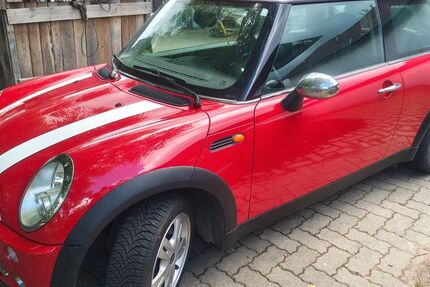 Mini ONE 106.857 km 2.900 &euro; Reckendorf 96182