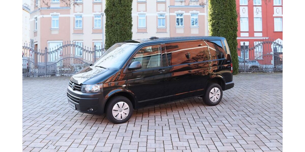 VW T5 Transporter 205.303 km 16.990 &euro; Chemnitz 09126