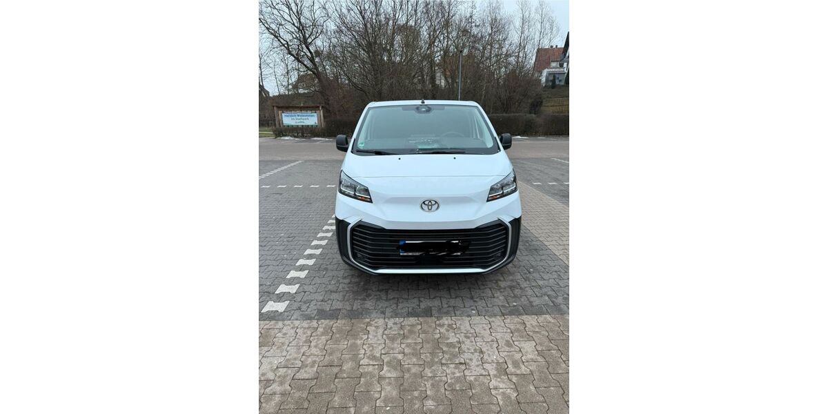 Toyota Proace Verso Electric 6.000 km 27.500 &euro; Lenne 37627
