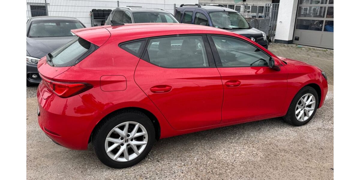 Seat Leon 105.895 km 12.499 &euro; Eggenstein 76344