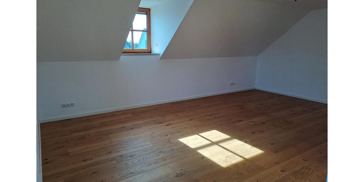 Reihenhaus Meitingen - 4.5 Zimmer, 130 m&sup2;, 1.670&euro; | Angebot:25831966