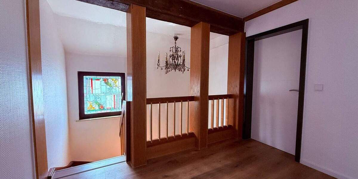 Gewerbeobjekt Köln Zündorf - 8 Zimmer, 234 m&sup2;, 3.000&euro; | Angebot:26346351