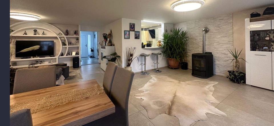 Etagenwohnung Kenzingen - 6 Zimmer, 190 m&sup2;, 2.200&euro; | Angebot:26406601