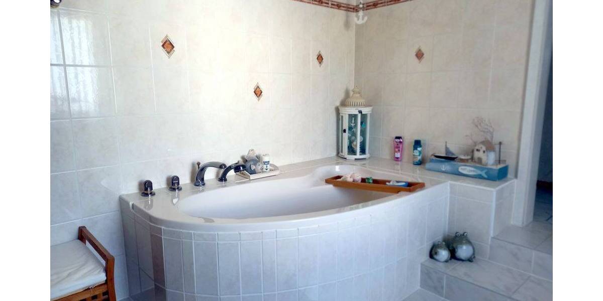 Doppelhaushälfte Weißwasser - 5 Zimmer, 130 m&sup2;, 250.000&euro; | Angebot:26260700