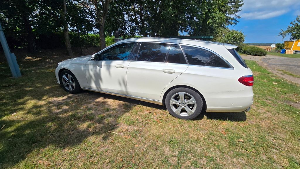 Mercedes-Benz E 220 177.000 km 20.500 &euro; Rubenow 17509