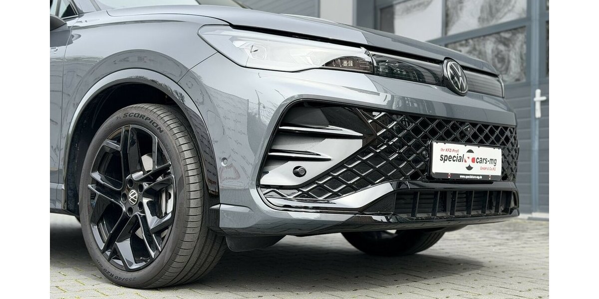 VW Tiguan R-Line/Pano/Memory/HUD/360°/Keyless 5.990 km 48.990 &euro; Mönchengladbach 41066