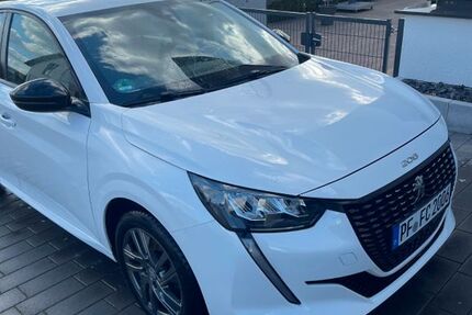 Peugeot 208 11.450 km 16.990 &euro; Tiefenbronn 75233