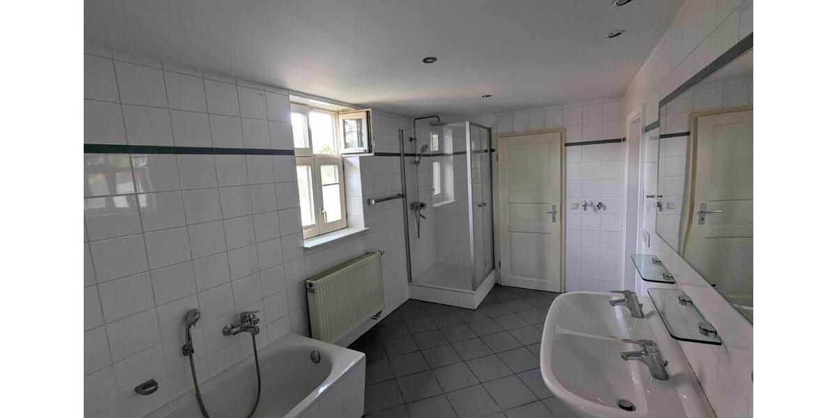 Etagenwohnung Heilbad Heiligenstadt - 3.5 Zimmer, 120 m&sup2;, 595&euro; | Angebot:25378006