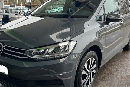 VW Touran 64.600 km 25.800 &euro; Notzingen 73274