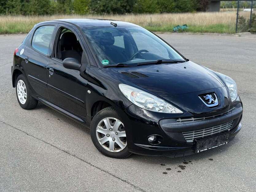 Peugeot 206 162.000 km 2.999 € Tübingen 72072