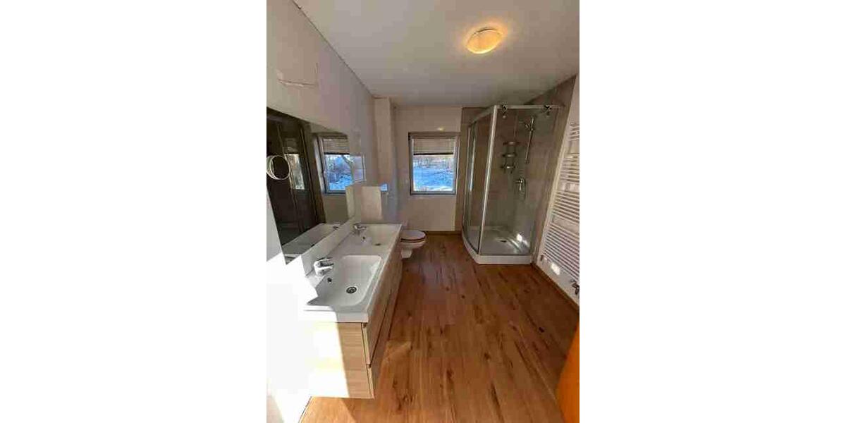 Doppelhaushälfte Sinzing - 5 Zimmer, 130 m&sup2;, 1.350&euro; | Angebot:26349498