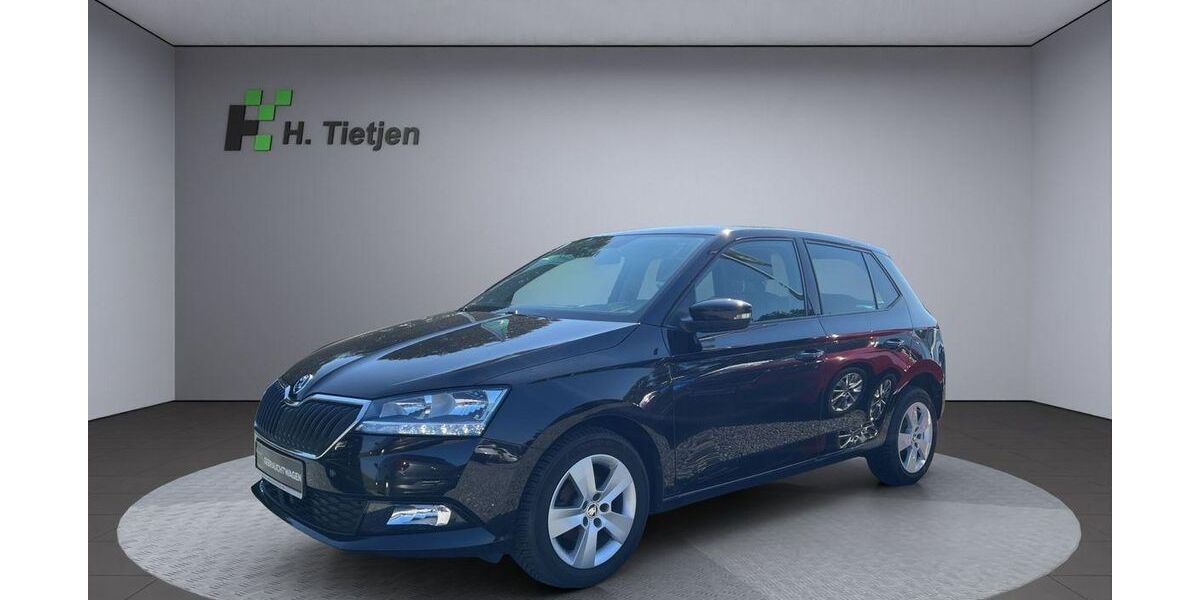 Skoda Fabia 102.798 km 9.990 &euro; Stade- Wiepenkathen 21684