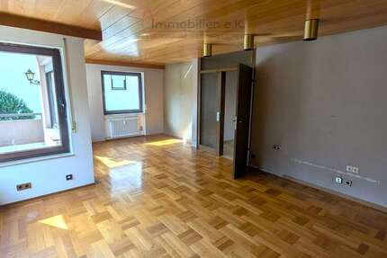 Wohnung Stuttgart / Hofen Hofen - 4 Zimmer, 104 m&sup2;, 1.200&euro; | Angebot:26025788